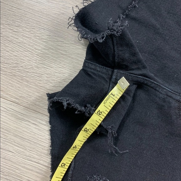 Aritzia Denim Forum The Yoko Black Jean Shorts - Picture 10 of 11